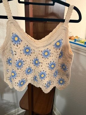 Cream Crochet Floral Tank Top with Blue Accents -#015S
